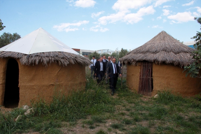 Bursa Aktopraklık Höyüğü'ndeki 3 köyle "zamanda yolculuk"
