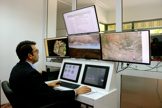 Türk öğretim görevlisi ve ekibinden ekonomik ve özgün İHA simülatörü