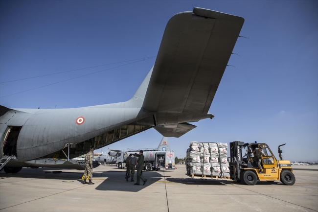 Türkiye'nin Endonezya'ya yardımları yola çıktı