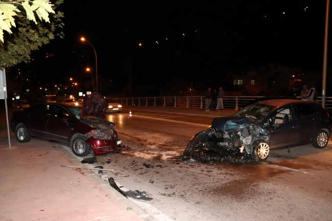 Kocaeli'de trafik kazası: 4 yaralı