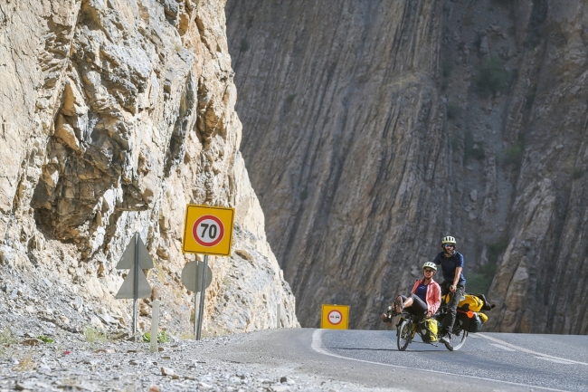 Hong Kong'dan Hakkari'ye bisikletle yolculuk