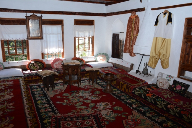 Mostar'ın asırlık Osmanlı konaklarında tarihe yolculuk