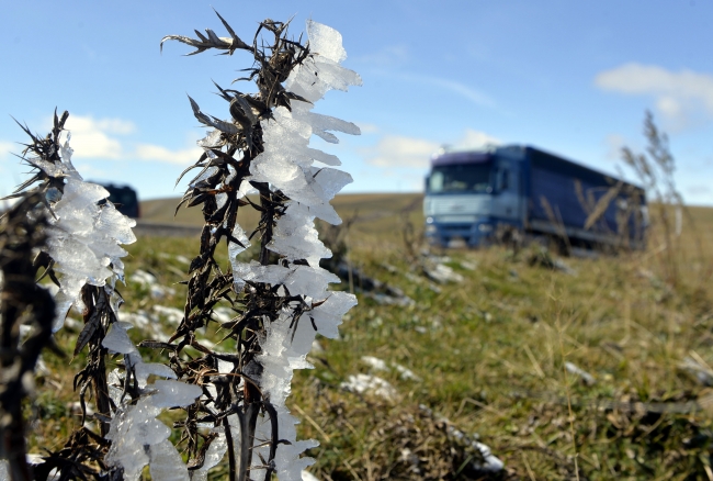Ardahan'ın yüksek kesimleri beyaza büründü