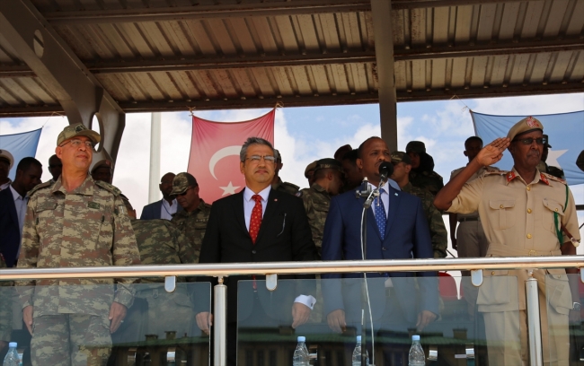 Türkiye, Somali askerlerini eğitmeye devam ediyor