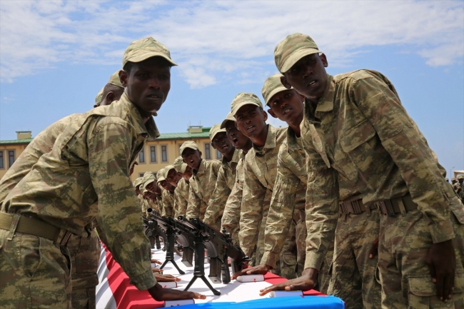 Türkiye, Somali askerlerini eğitmeye devam ediyor