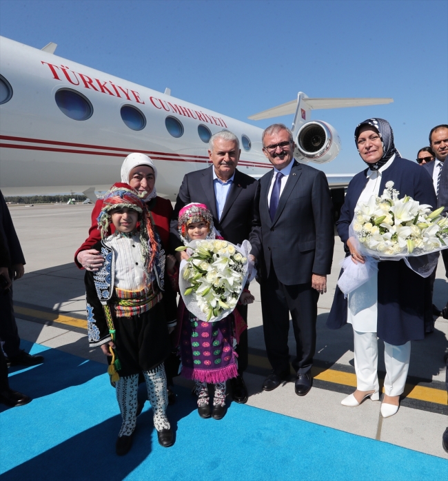 TBMM Başkanı Binali Yıldırım şehit Uzman Çavuş Ali Hekim'in ailesini ziyaret etti