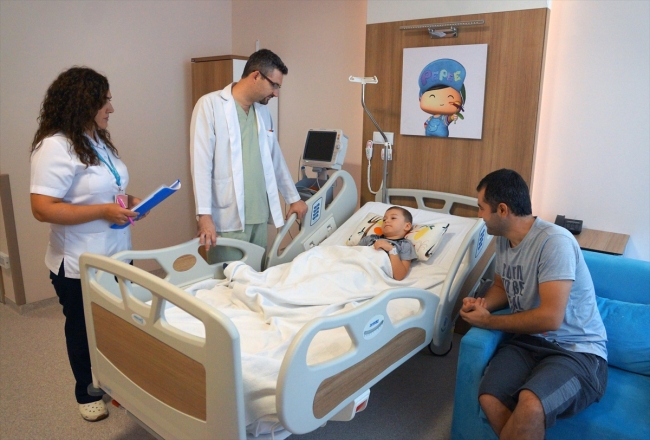 Sağlık çalışanları yabancı hastalar için İngilizce öğreniyor