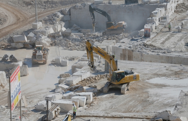 Denizli traverteni 100 ükede boy gösteriyor