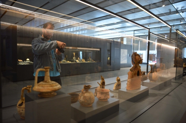 Dünyanın en önemli çağdaş arkeoloji müzelerinden "Troya Müzesi" açıldı