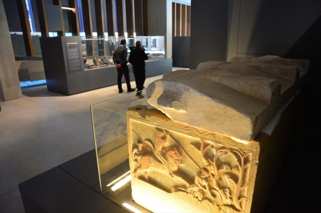 Dünyanın en önemli çağdaş arkeoloji müzelerinden "Troya Müzesi" açıldı