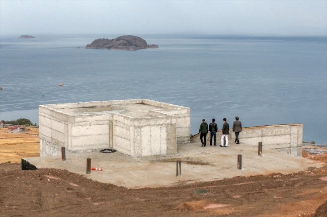 Akdamar Adası tatlı suya kavuşuyor