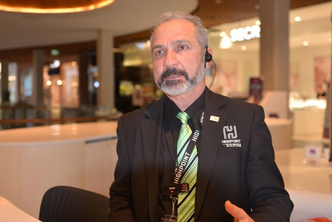 Avustralya'da kalbi duran genci hayata döndüren Türk'e kahramanlık ödülü