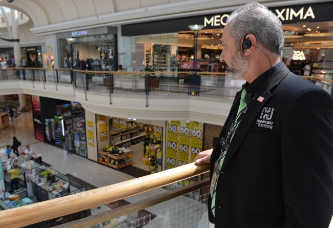 Avustralya'da kalbi duran genci hayata döndüren Türk'e kahramanlık ödülü