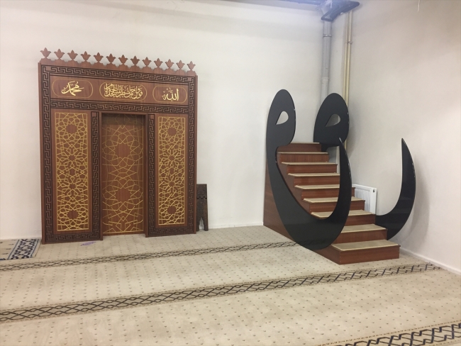 Hastaneye bağışladığı cihazlarla şifa buldu