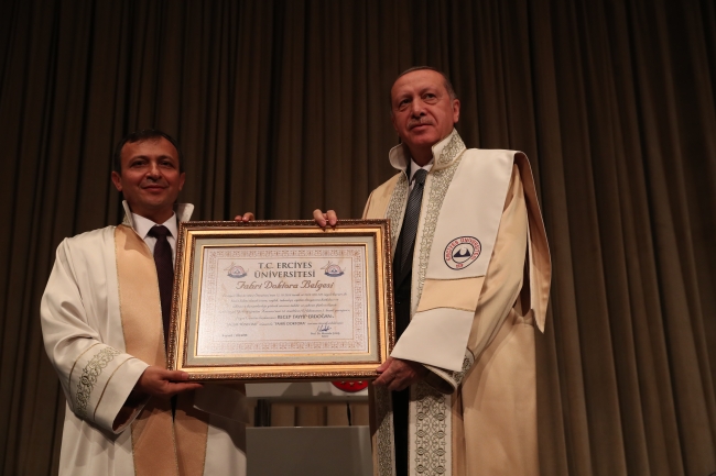 Cumhurbaşkanı Erdoğan: Türkiye hem masada hem de arazide var