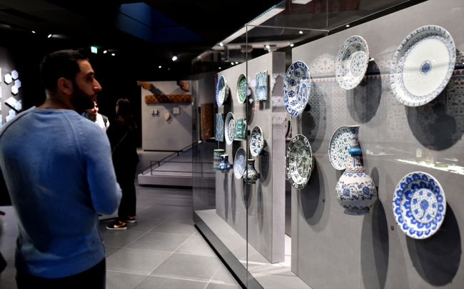 "İslam Sanat Eserleri" Paris Louvre Müzesi'nde sergileniyor