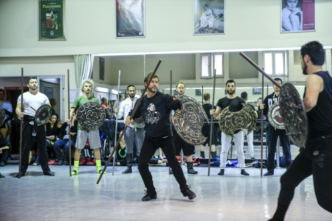 "Troya" büyük bir sahne şovuyla seyirciyle buluşmaya hazırlanıyor