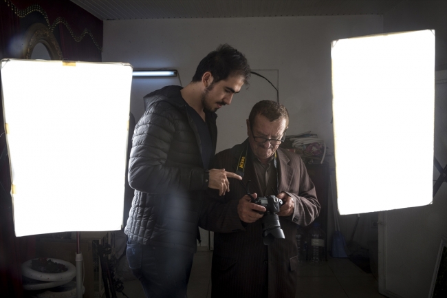 57 yıldır mutlu anları ölümsüzleştiriyor