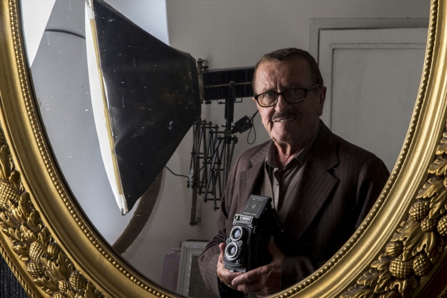 57 yıldır mutlu anları ölümsüzleştiriyor