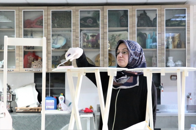 Vanlı kadınlar belediye kurslarıyla meslek sahibi oluyor
