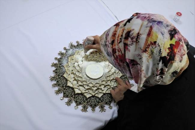 Vanlı kadınlar belediye kurslarıyla meslek sahibi oluyor