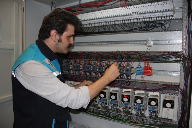 Üniversite öğrencileri "+1 Eğitim Modeli" ile mezun olmadan iş sahibi oluyorlar