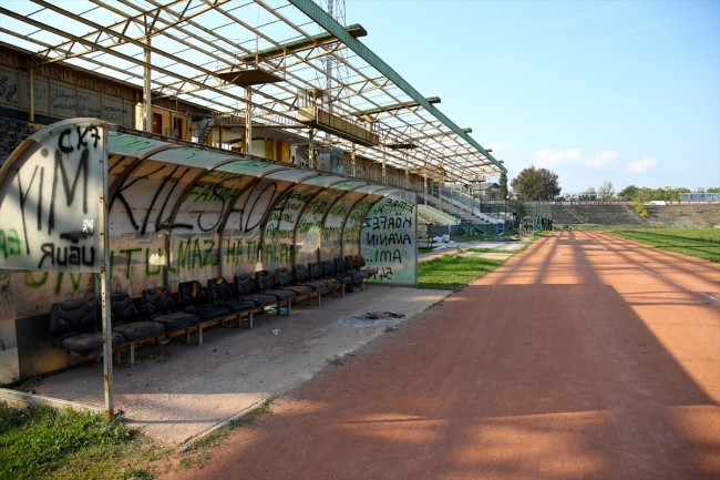 Sakarya Atatürk Stadyumu millet bahçesine dönüşüyor