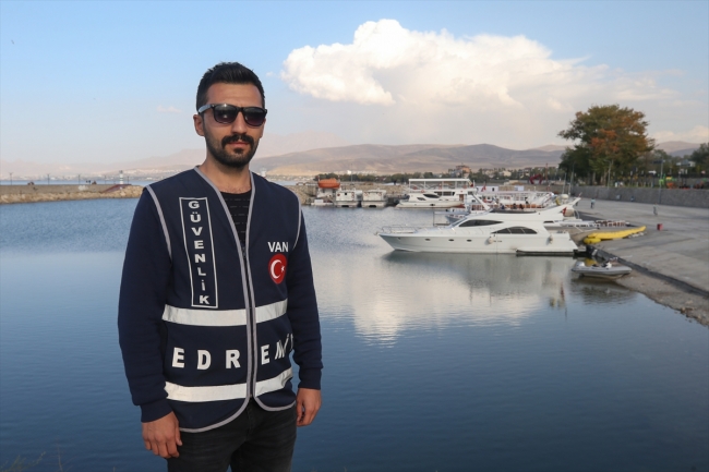 Van Gölü sahili güvenlik korucularına emanet