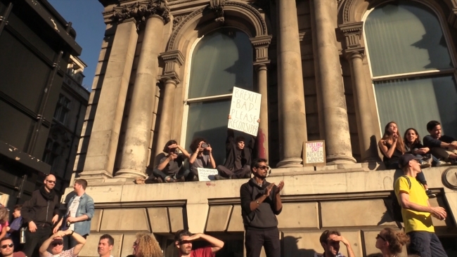 Londra'da yüz binler yeni Brexit referandumu için yürüdü