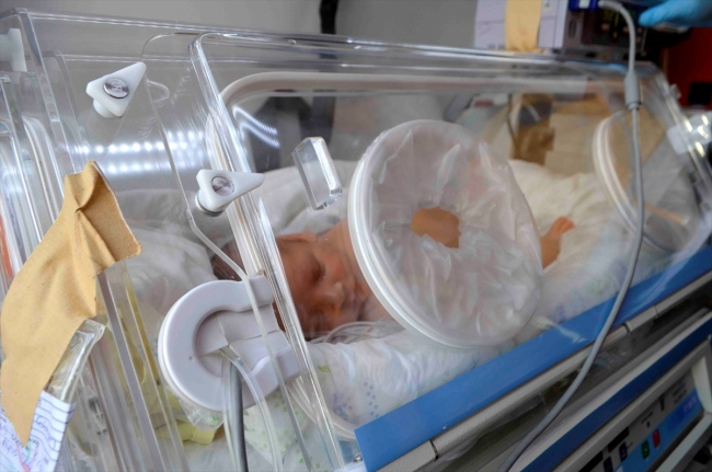 Ambulans uçak minik Rüzgar Asaf için havalandı