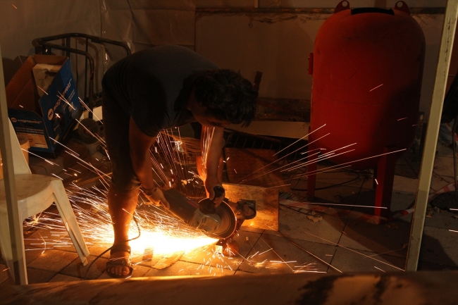 Üniversite öğrencileri hurda malzemeleri sanat eserine dönüştürüyor