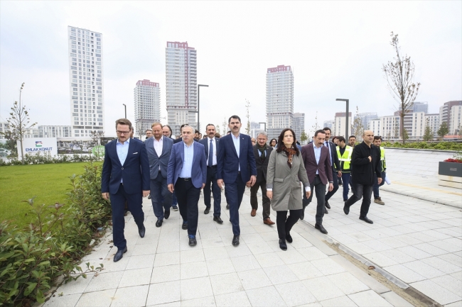 Bakan Kurum: Hiçbir zaman askeri arazileri rant olarak görmedik