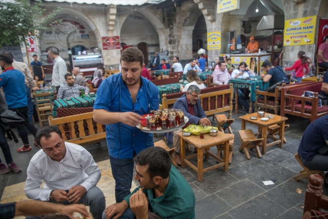 Osmanlı döneminden kalan "Gümrük Hanı" ticari canlılığını koruyor