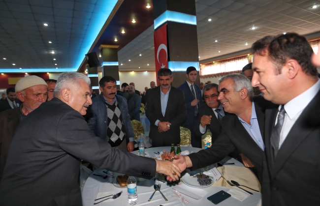 TBMM Başkanı Yıldırım: Amerika'nın terör örgütüyle işbirliğine girmesi utanç verici