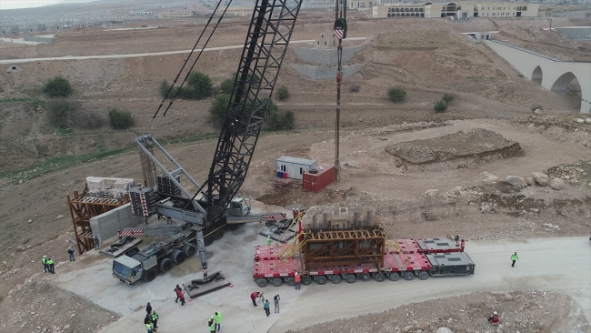 Hasankeyf Kalesi orta kapısının taşınma işlemi tamamlandı