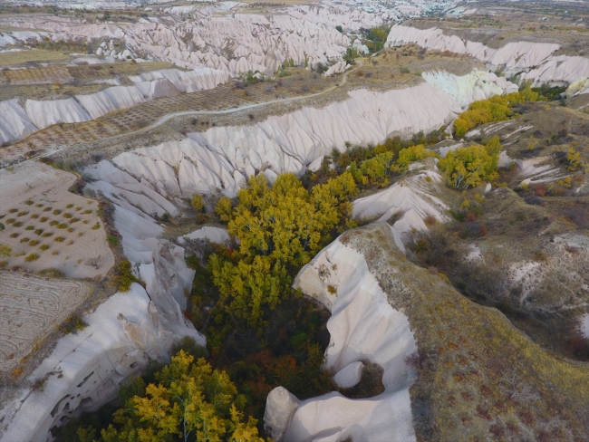 Sonbahar renkleri Kapadokya'da görsel şölen oluşturdu