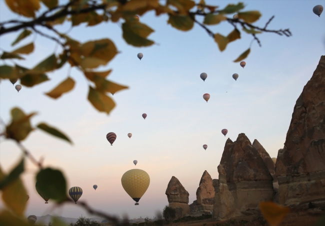 Sonbahar renkleri Kapadokya'da görsel şölen oluşturdu