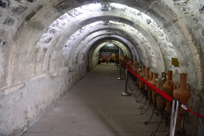 Müzeye dönüştürülen eski kilise binası 30 yıldır tarihe ev sahipliği yapıyor