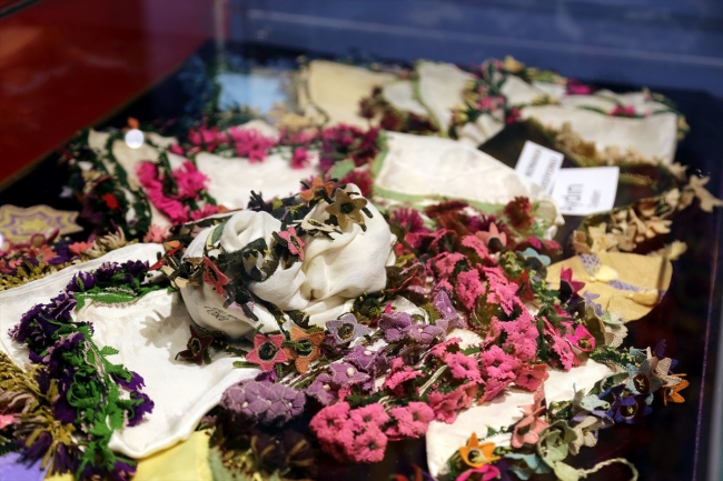 Türk kültürüne ilgi duyan Japon yazarın "iğne oyası" koleksiyonu