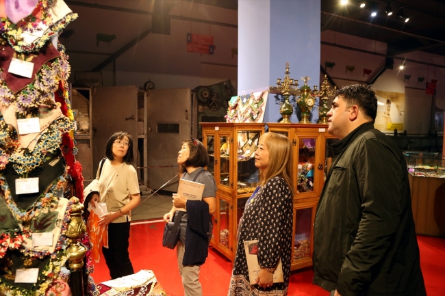 Türk kültürüne ilgi duyan Japon yazarın "iğne oyası" koleksiyonu