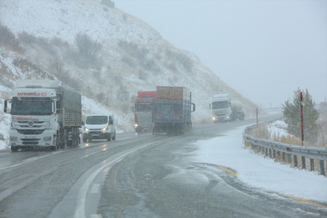 Kar yağışı yurtta etkisini gösteriyor