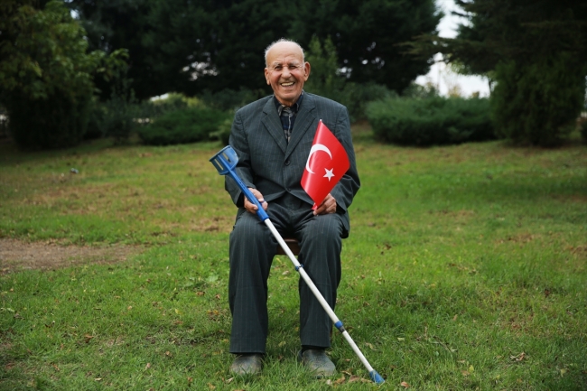 Cumhuriyetin koca çınarları ay yıldızlı bayrağın altında gururla yaşıyor