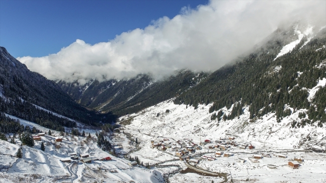 Kaçkarlar beyaz örtüye büründü