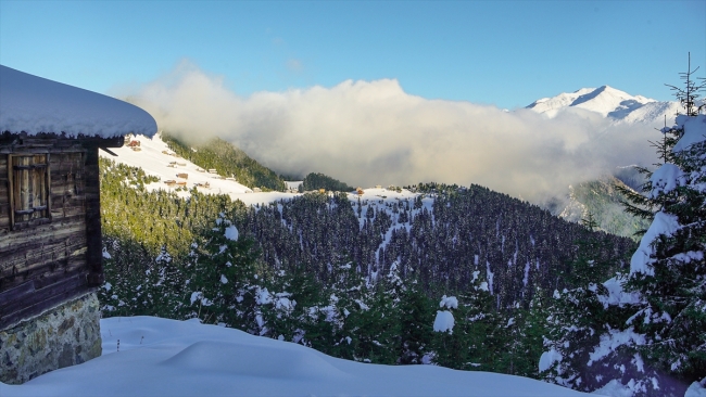 Kaçkarlar beyaz örtüye büründü