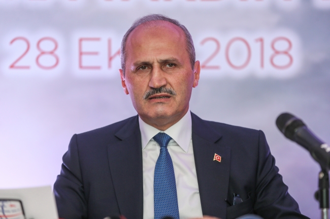 İstanbul Yeni Havalimanı'nın işletme sertifikası İGA'ya teslim edildi