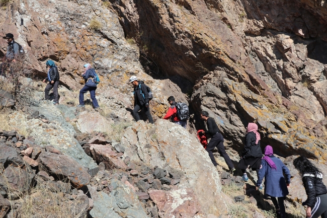 32 dağcı zirvede Cumhuriyetin 95. yılını kutladı