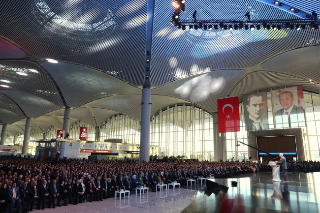 TBMM Başkanı Binali Yıldırım: Cumhuriyet'in şanına yakışan bu eser hayırlı, uğurlu olsun