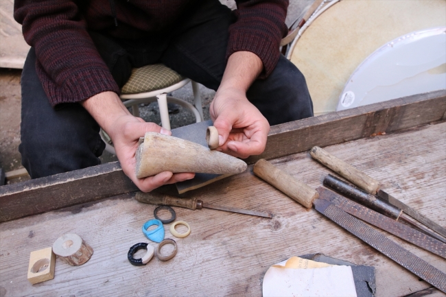 Bolulu lise öğrencisi okçuluk malzemesi üretiyor