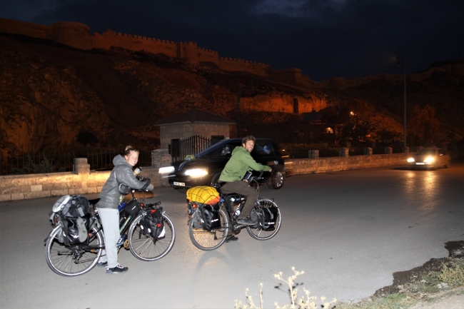 Bisikletle dünya turuna çıkan çift Belçika'dan Van'a geldi