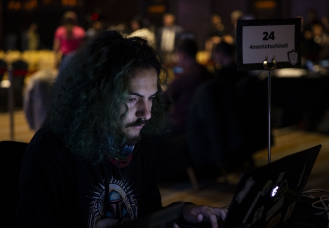 "Beyaz şapkalı hacker"lar yarıştı